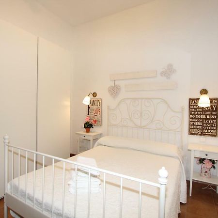 Apartamento Ollerias Málaga Exterior foto