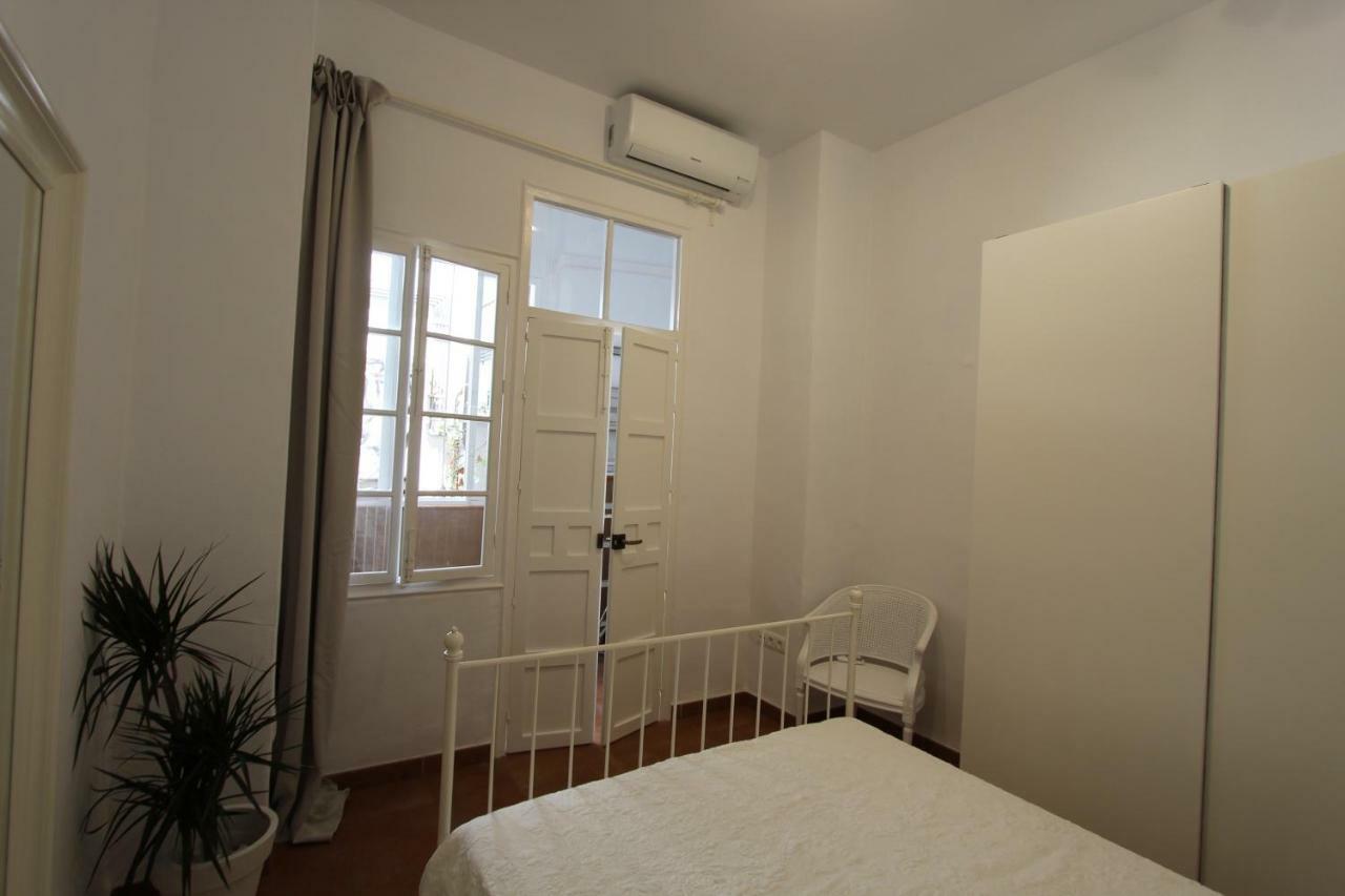 Apartamento Ollerias Málaga Exterior foto
