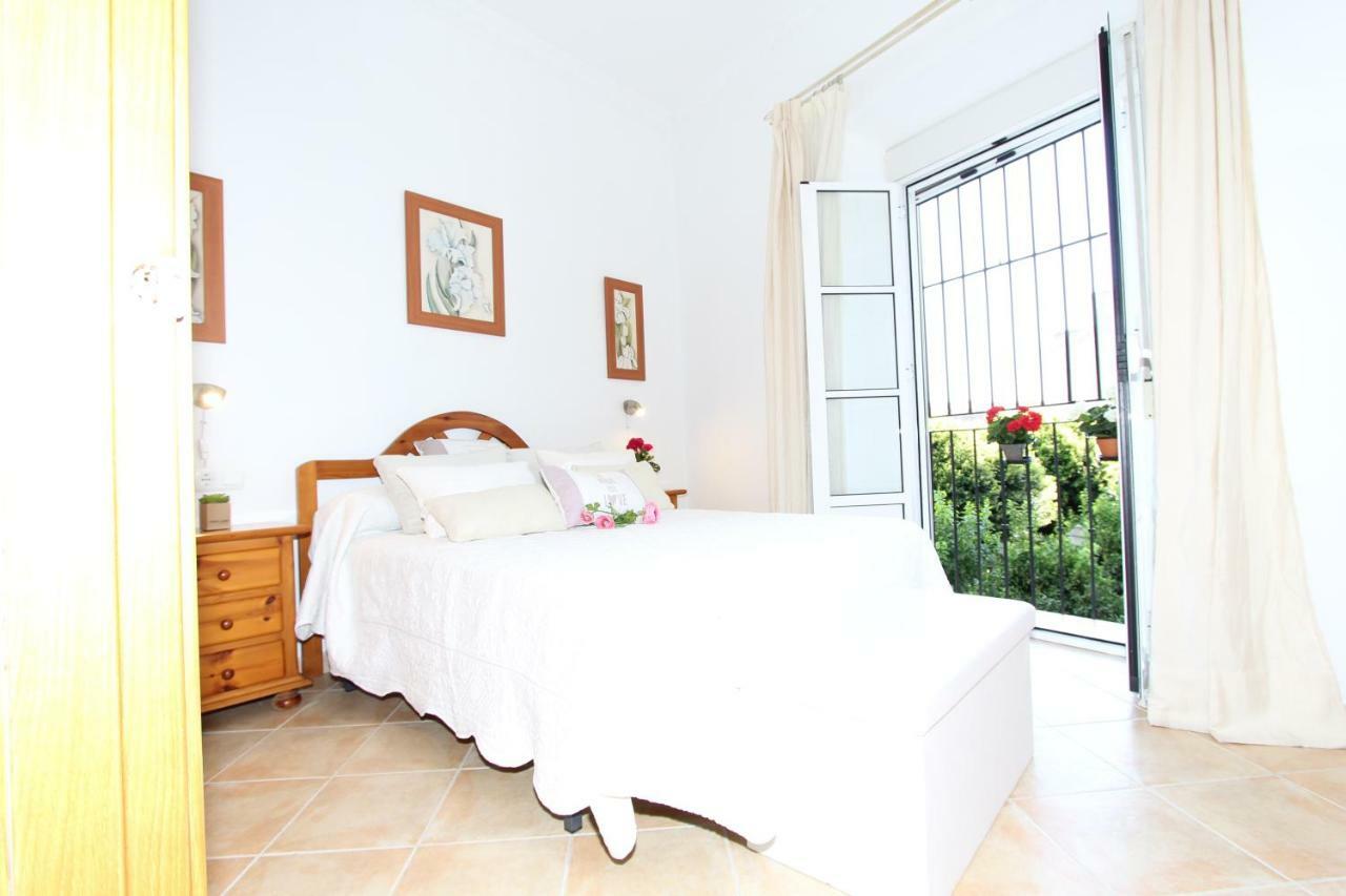 Apartamento Ollerias Málaga Exterior foto