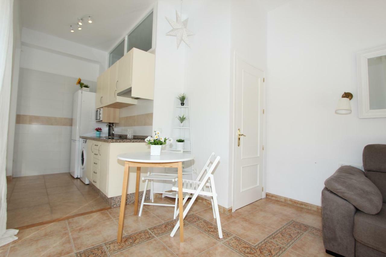 Apartamento Ollerias Málaga Exterior foto