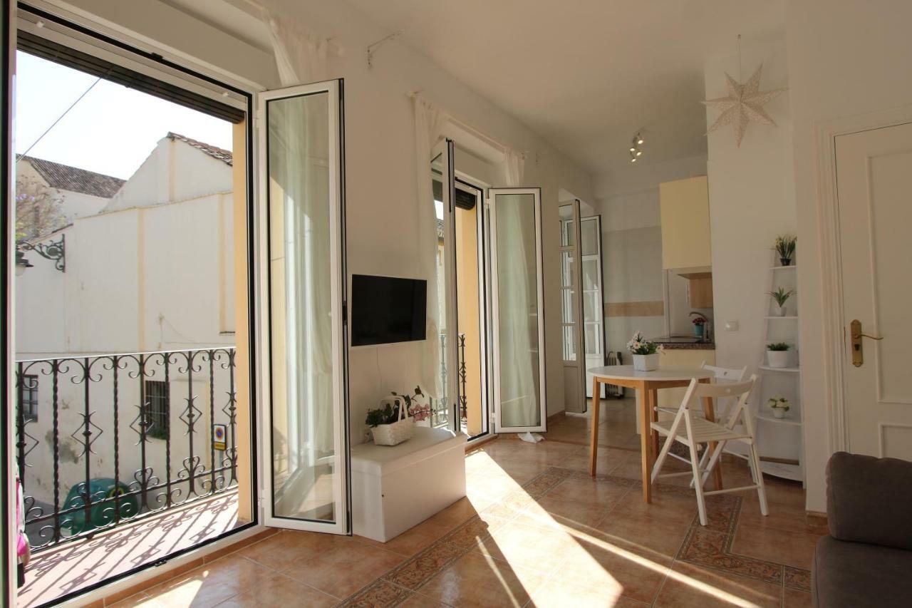 Apartamento Ollerias Málaga Exterior foto