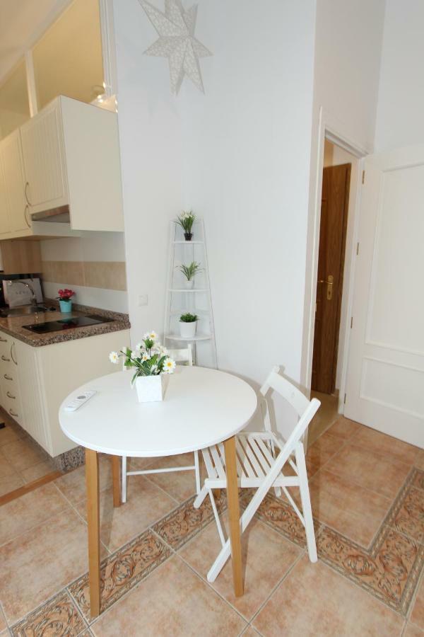 Apartamento Ollerias Málaga Exterior foto