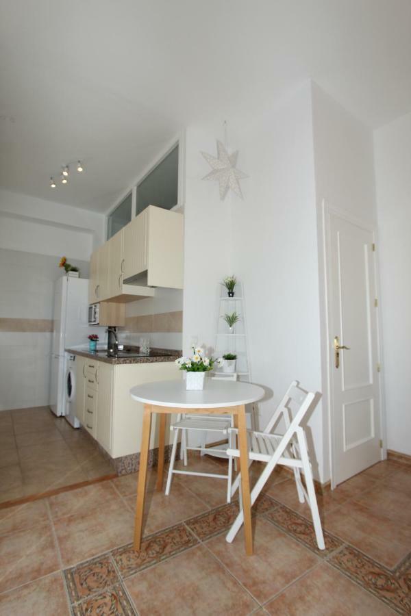 Apartamento Ollerias Málaga Exterior foto